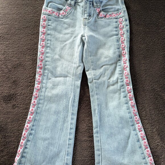 GAP KIDS - GIRL'S 4 EMBROIDERED JEANS - Picture 1 of 6